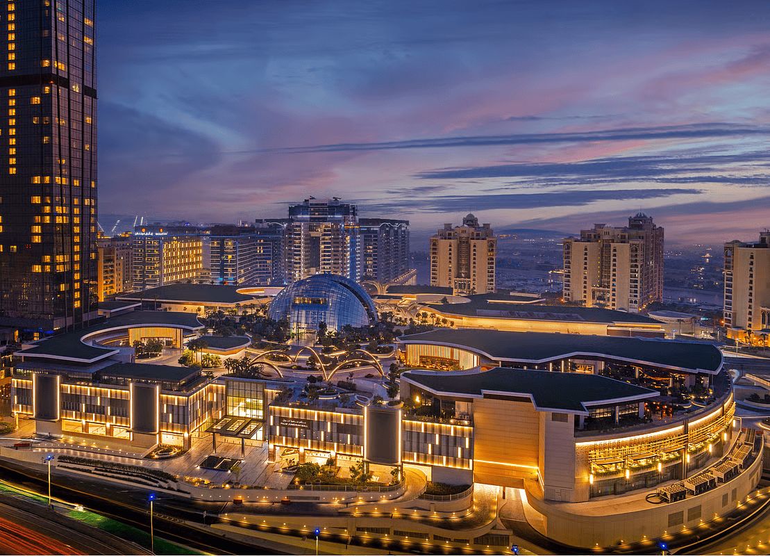 Palm Jumeirah Mall Exterior